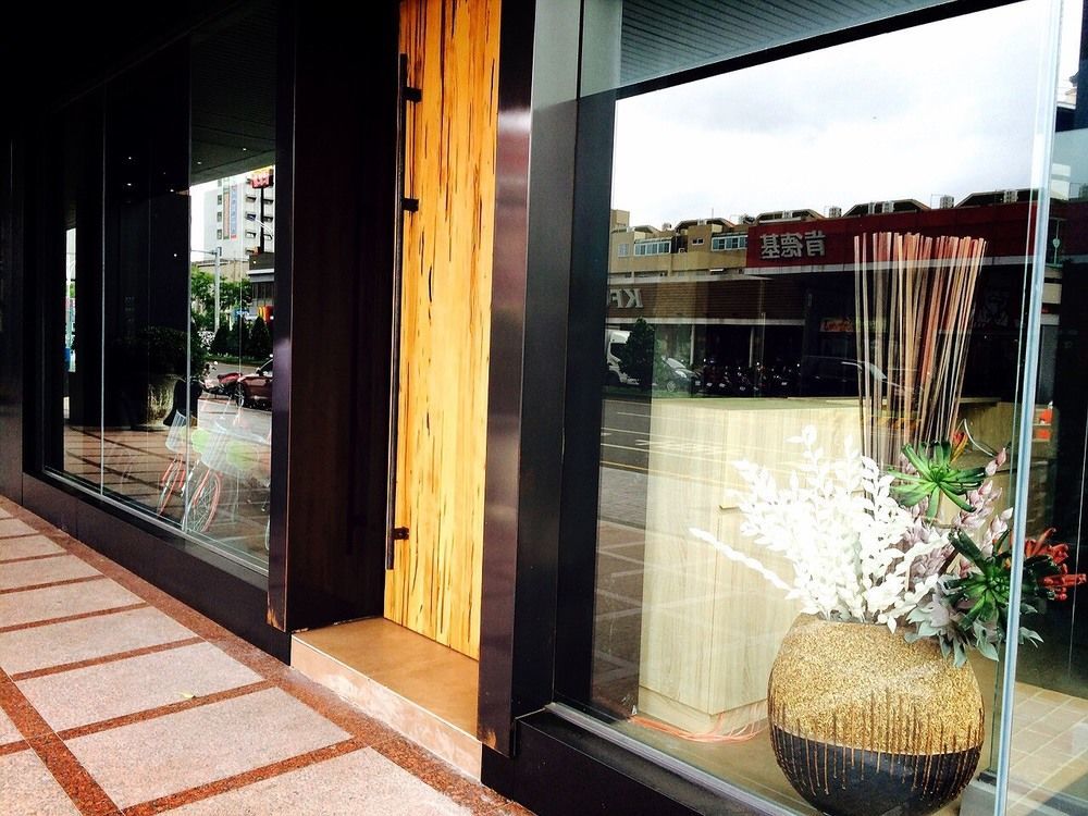 Chiayi Guanzhi Hotel Bagian luar foto